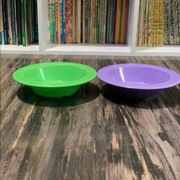 FREE W/ $10+ Purchase: Two Serving Tray & Bowl Sets - Picture 4 of 4